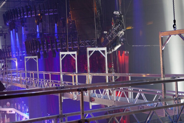 VVAL Altrex Hangbrug Closse-up