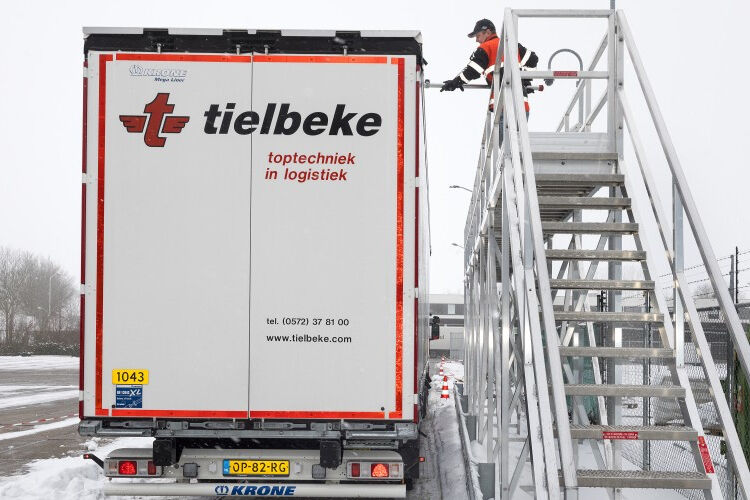 IJsbordes voor vrachtwagens maatwerk Altrex