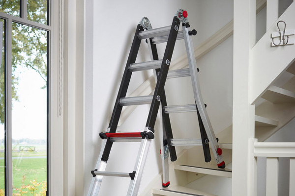 ladder-op-een-trap-1