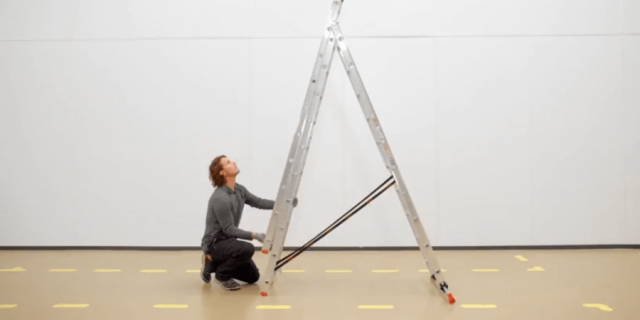 all-round-in-a-stand-webband-1