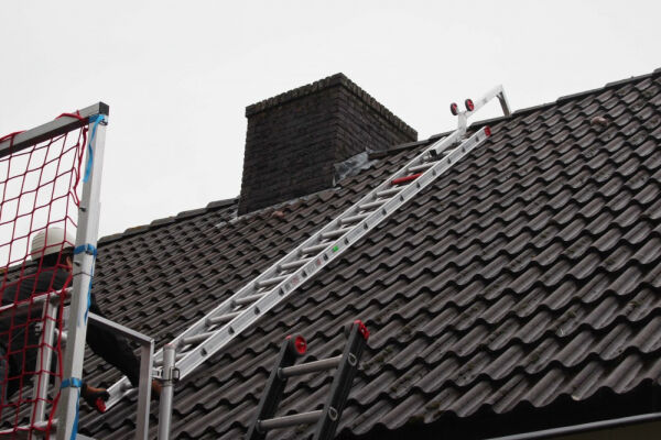 ladder-nokhaak-veilig-werken-op-dak-1