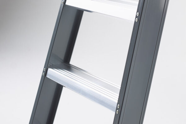 Trap_Falco FEO_USP_3_treden