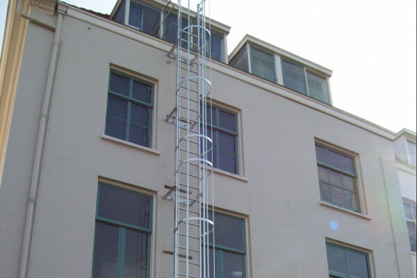 gevelladder-als-vlucht-of-brandladder-1